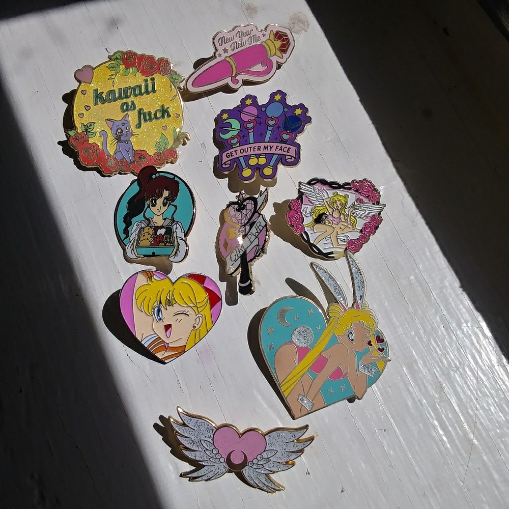 Bundle of Sailor Moon pins 🌙